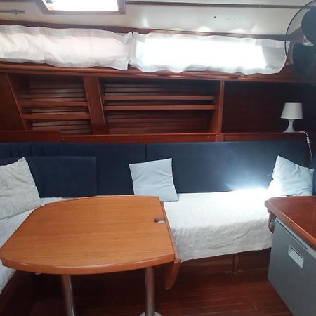 Best Barcelona Boat Experience Sant Adria de Besos Exterior foto